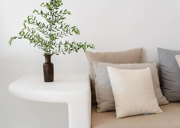 Nausica, Steps From The *