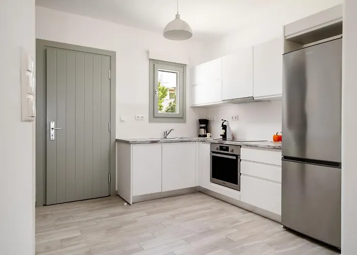 Nausica, Steps From The *