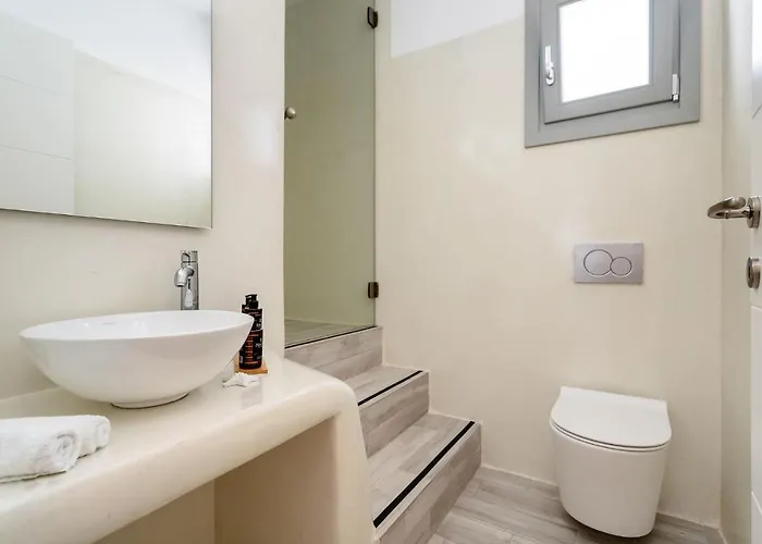 Villa Nausica, Steps From The