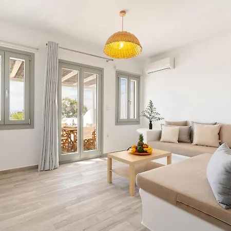 Villa Nausica, Steps From The Beach