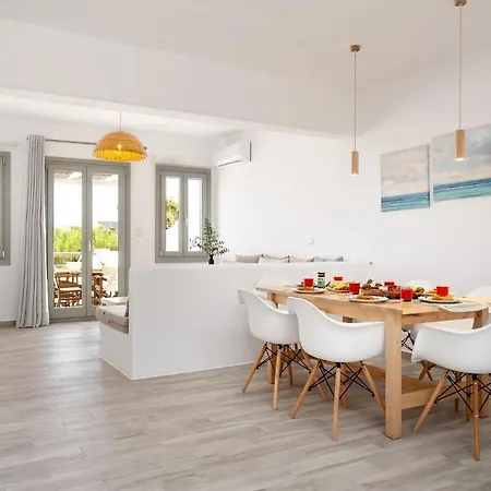 Villa Nausica, Steps From The Beach Villa