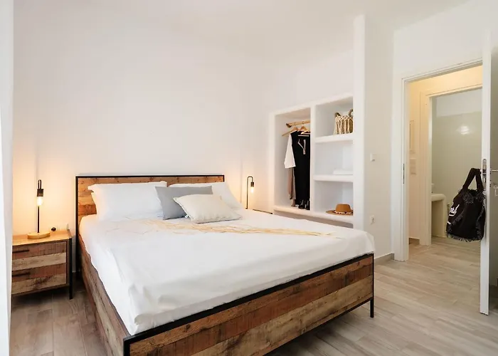 Nausica, Steps From The *